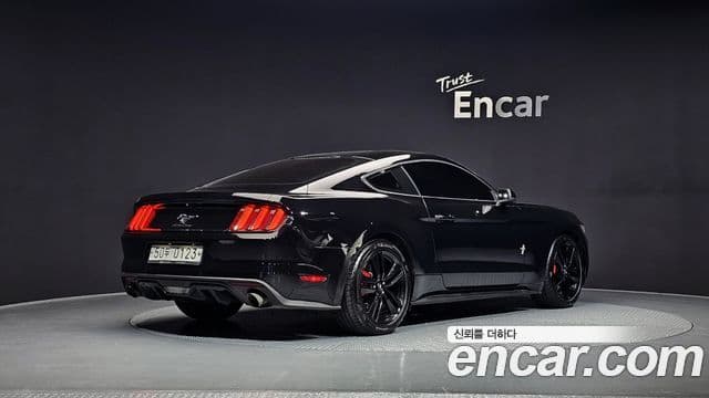 Ford Mustang купе, 2016 2