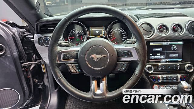 Ford Mustang купе, 2016 13