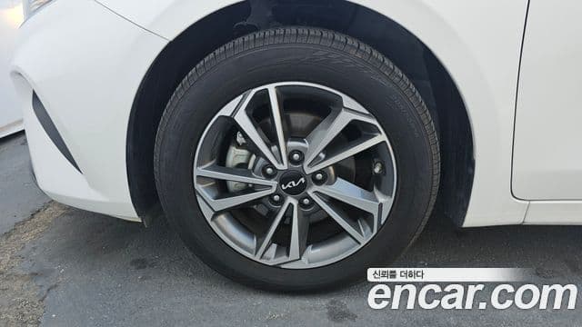 Kia The / новый New K3 2세대 Prestige, 2022 все фото