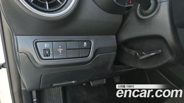 Kia The / новый New K3 2세대 Prestige, 2022 17