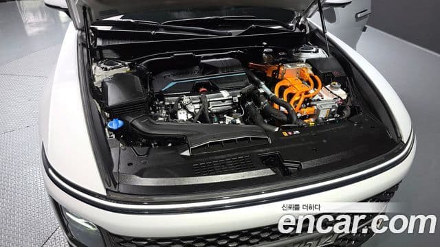 Hyundai Grandeur гибрид (GN7) Calligraphy, 2024 6