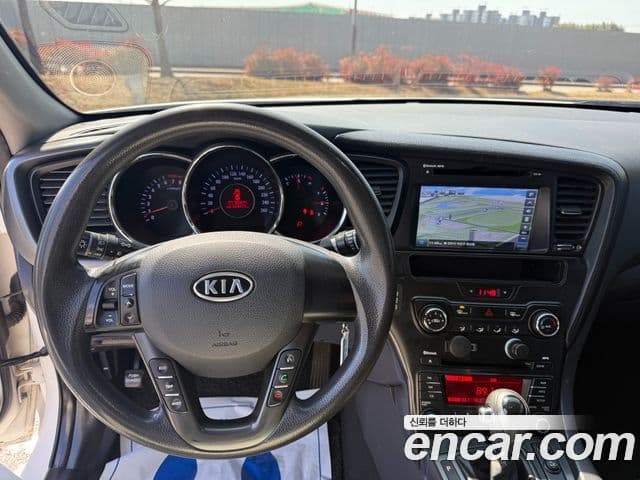Kia K5 LPI Smart, 2011 10