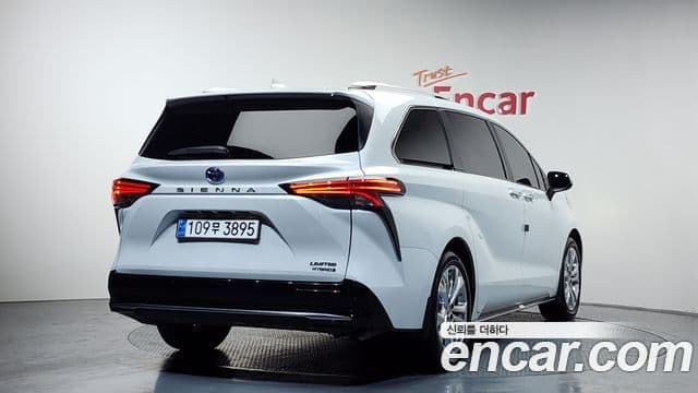 Toyota Sienna 4세대, 2023 2