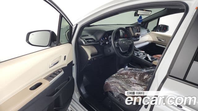 Toyota Sienna 4세대, 2023 10