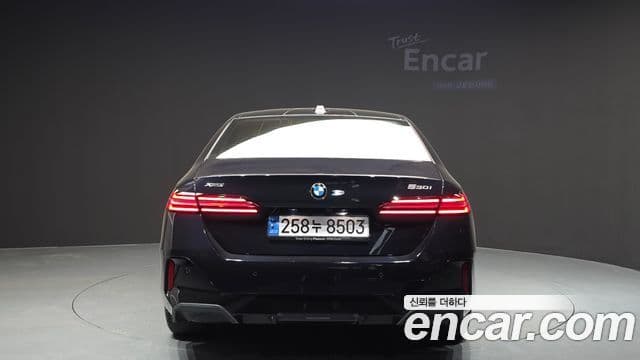 BMW 5시리즈 (G60) 530i xDrive M Sport, 2024 4