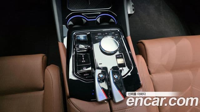 BMW 5시리즈 (G60) 530i xDrive M Sport, 2024 9