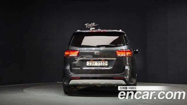Kia All New Carnival Special, 2018 4