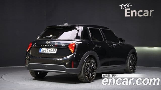 Mini Cooper S 4세대 5도어 favored, 2025 2