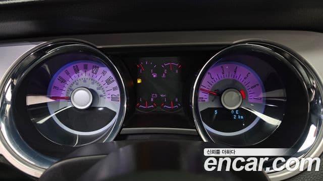 Ford Mustang купе, 2010 8