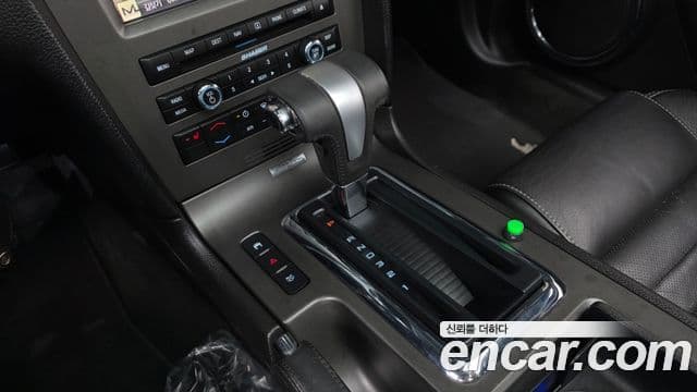 Ford Mustang купе, 2010 9