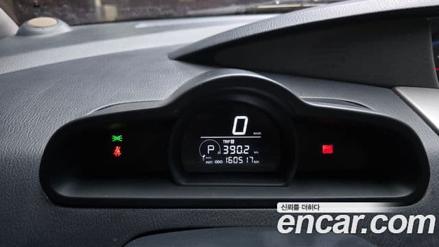 KG모빌리티(SsangYong) Korando 투리스모 4WD LT 11인승, 2014 8