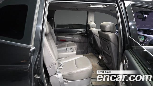 KG모빌리티(SsangYong) Korando 투리스모 4WD LT 11인승, 2014 12