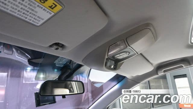 KG모빌리티(SsangYong) Korando 투리스모 4WD LT 11인승, 2014 17