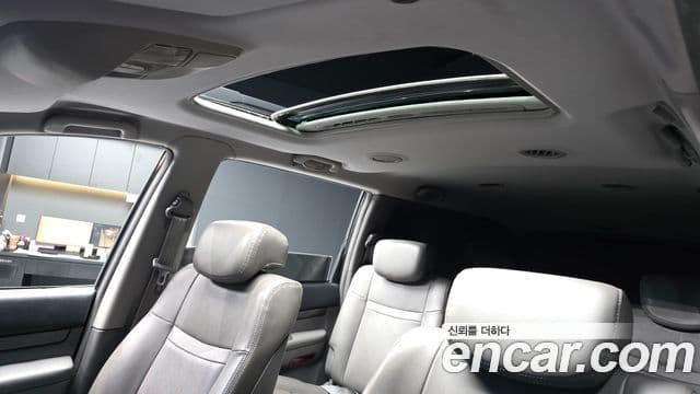 KG모빌리티(SsangYong) Korando 투리스모 4WD LT 11인승, 2014 19
