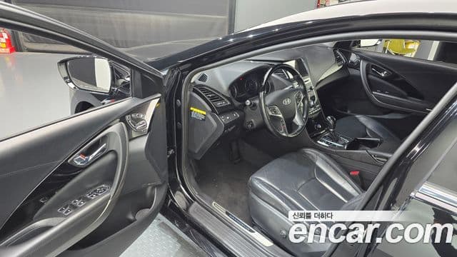 Hyundai Grandeur HG Exclusive, 2015 10