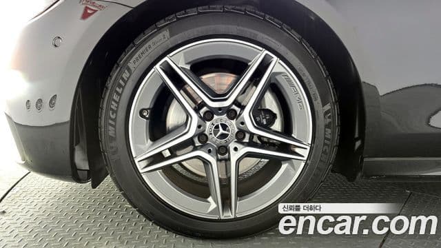 Mercedes-Benz E-класс W213 AMG Line, 2023 все фото