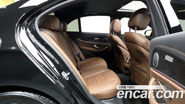 Mercedes-Benz E-класс W213 AMG Line, 2023 12