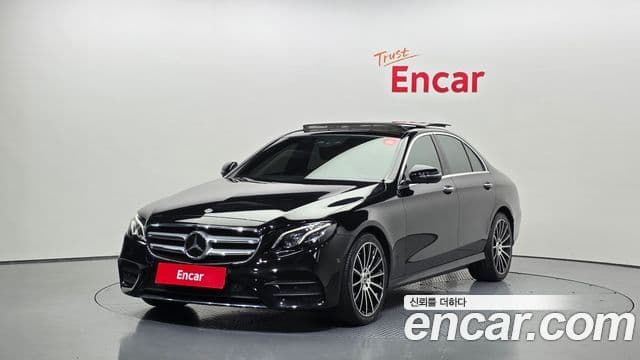 Mercedes-Benz E-класс W213 AMG Line, 2020 1