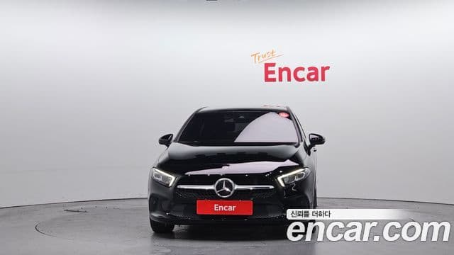 Mercedes-Benz A-класс W177 A220 хэтчбек, 2022 3