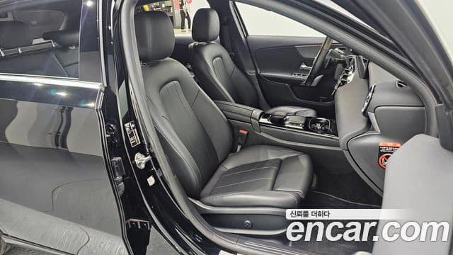 Mercedes-Benz A-класс W177 A220 хэтчбек, 2022 11