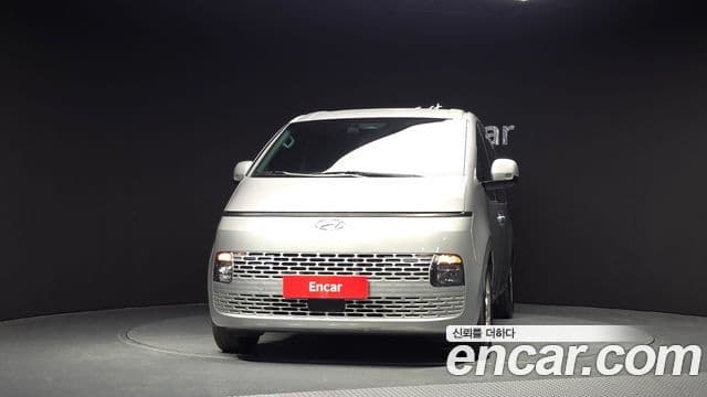 Hyundai Staria Modern, 2024 3