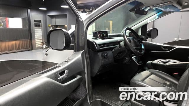 Hyundai Staria Modern, 2024 11