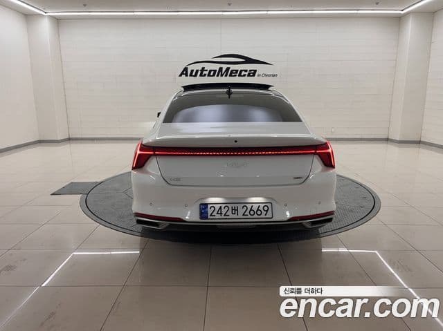 Kia K8 гибрид Signature, 2023 3