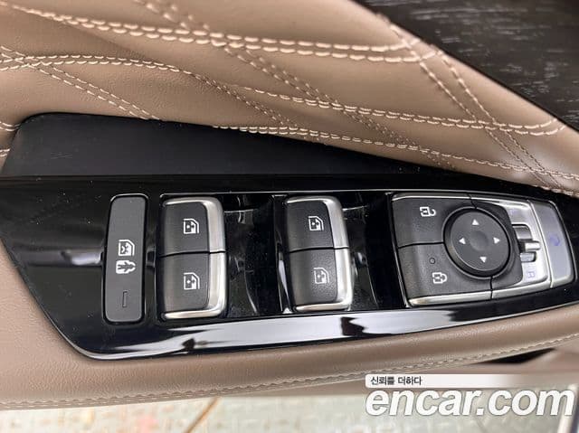 Kia K8 гибрид Signature, 2023 10