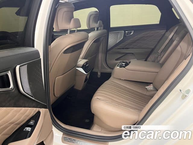 Kia K8 гибрид Signature, 2023 12