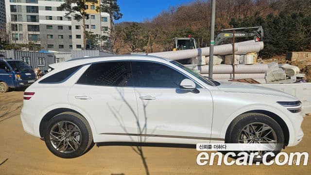 Genesis GV70, 2024 4