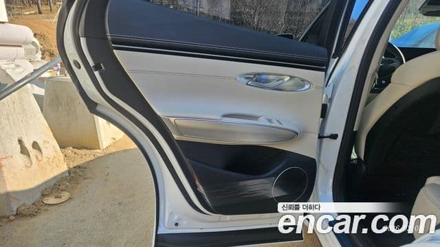 Genesis GV70, 2024 10