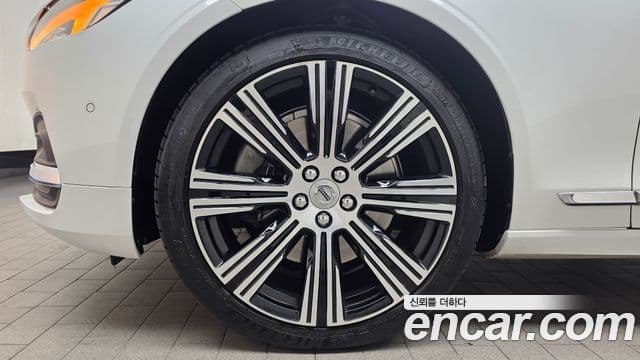 Volvo S90 B6 AWD Inscription, 2022 все фото