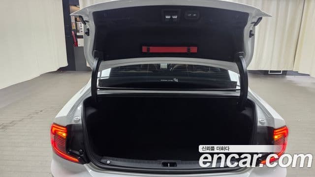 Volvo S90 B6 AWD Inscription, 2022 20