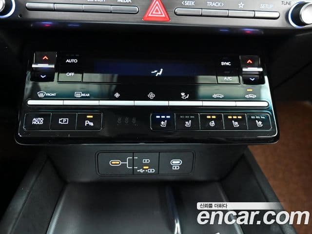 Hyundai Grandeur (GN7) люксовая версия, 2024 1