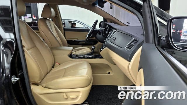 Kia The / новый New Carnival Noblesse, 2019 11