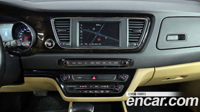 Kia The / новый New Carnival Noblesse, 2019 14