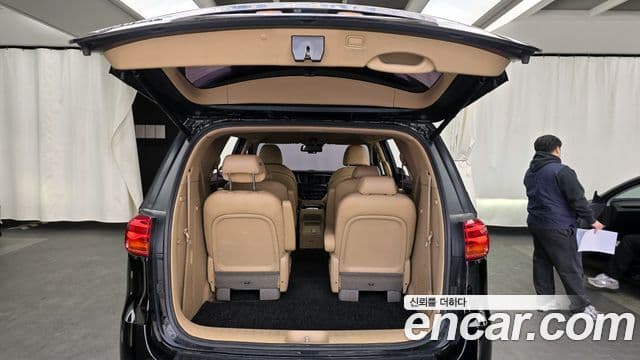 Kia The / новый New Carnival Noblesse, 2019 20