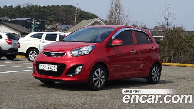 Kia All New Morning Deluxe Trendy, 2015 1