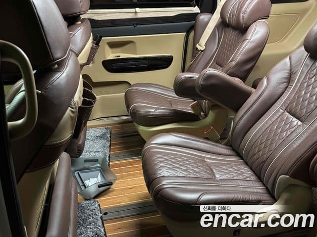 Kia The / новый New Carnival бензин 9인승 High Limousine(компания по спецнадстройкам), 2019 7