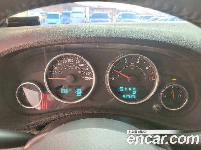 Jeep Wrangler (JK) 2.8 дизель Rubicon 2도어, 2014 13