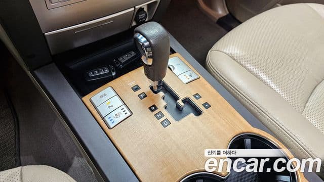 Kia Mohave 4WD KV300, 2014 9