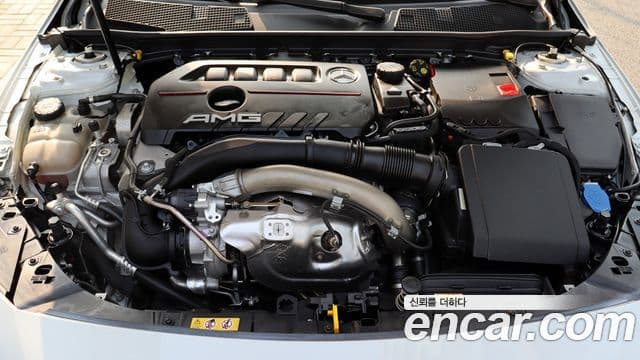 Mercedes-Benz A-класс W177 AMG A35 4MATIC седан, 2023 3