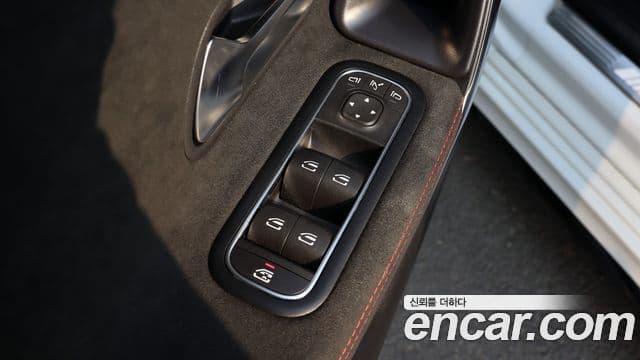 Mercedes-Benz A-класс W177 AMG A35 4MATIC седан, 2023 9