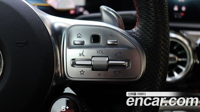 Mercedes-Benz A-класс W177 AMG A35 4MATIC седан, 2023 13