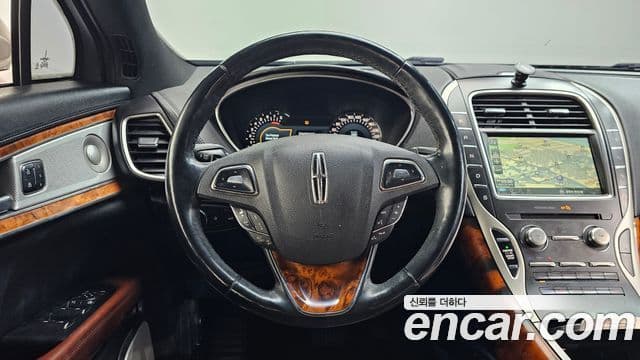 Lincoln MKX 2세대, 2017 13