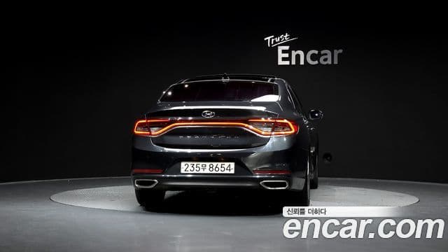 Hyundai Grandeur IG 3.0 LPi Exclusive (арендный автомобиль), 2017 4