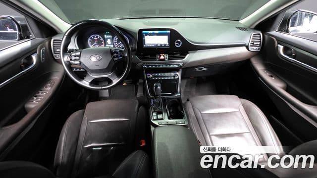Hyundai Grandeur IG 3.0 LPi Exclusive (арендный автомобиль), 2017 7