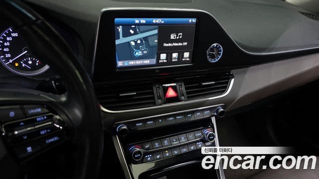 Hyundai Grandeur IG 3.0 LPi Exclusive (арендный автомобиль), 2017 15