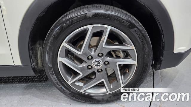 KG모빌리티(SsangYong) Berry New Tivoli V3, 2022 все фото