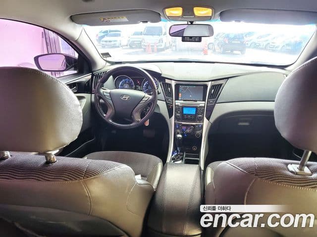 Hyundai YF Sonata топовая версия, 2010 9